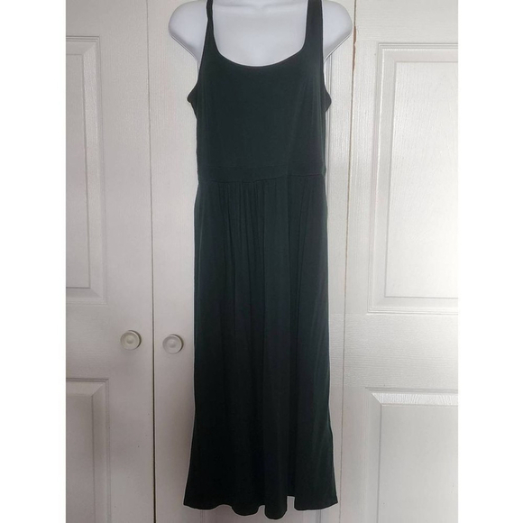 Daily Ritual Forest Green Dress - Picture 2 of 3